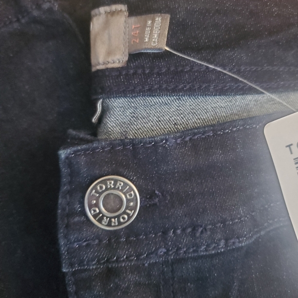 NWT, Torrid Luxe Slim Bootcut, size 24T - Picture 3 of 6
